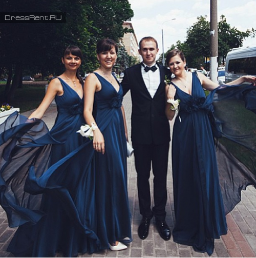Синее вечернее платье для подружек невесты в аренду